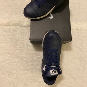 Navy blue w/white Air Max